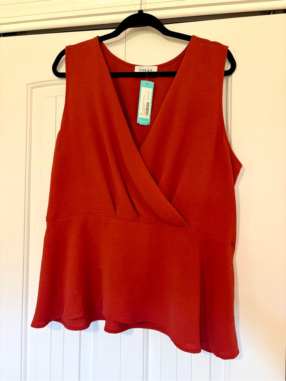 NWT GILLI Rust/Orange Sleeveless Surplice Peplum Top